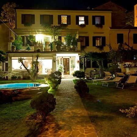 Dream 22 B&B Триест Экстерьер фото
